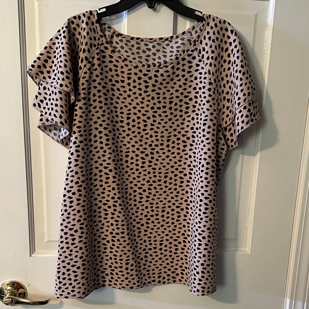 Amazon Women's Blouse in Black and Tan